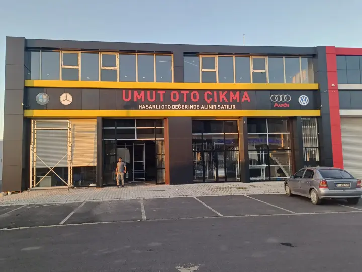 Umut oto çıkma