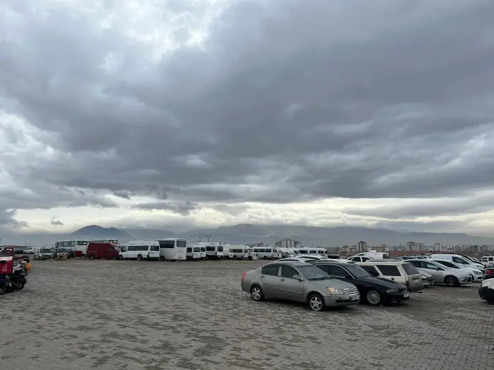 Umut Yediemin Otoparkı