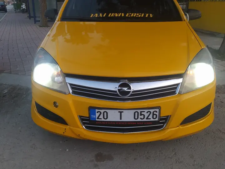 Üniversite Taksi