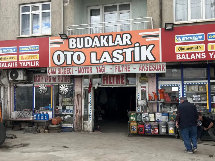 ÜNLÜER OTO LASTiK
