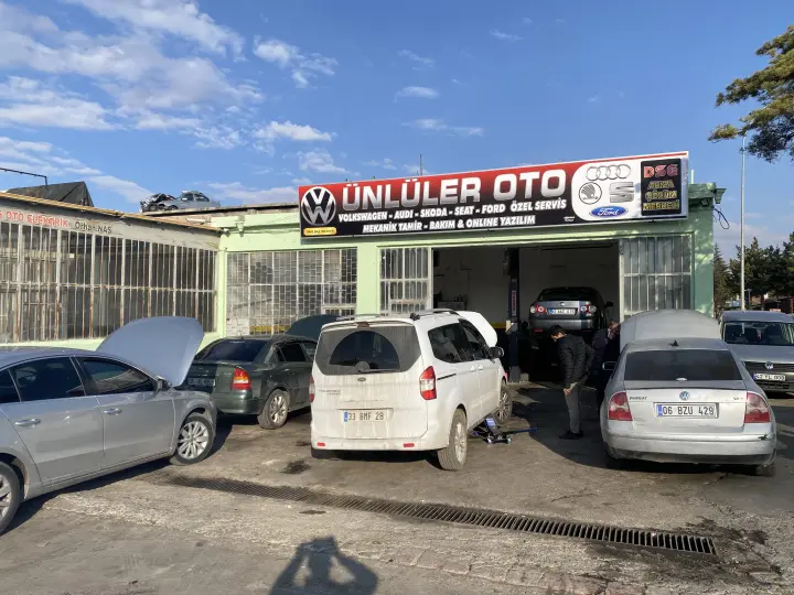 ÜNLÜLER OTO Volkswagen Audi Skoda Seat Ford Özel Servis