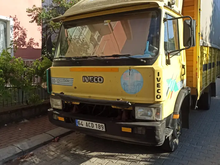 Uşak Özdemirler Nakliyat - Taşımacılık