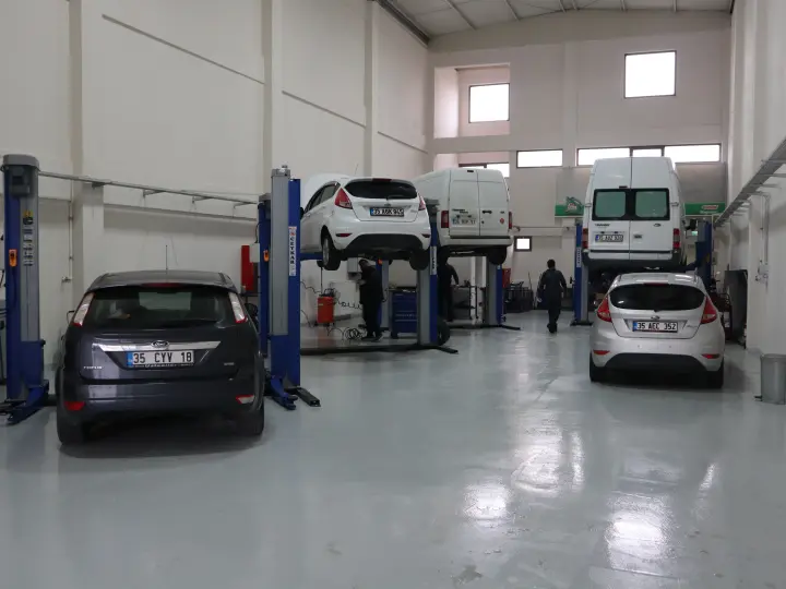 Ustaeller Ford Oto Servis, Bakım ve Tamir
