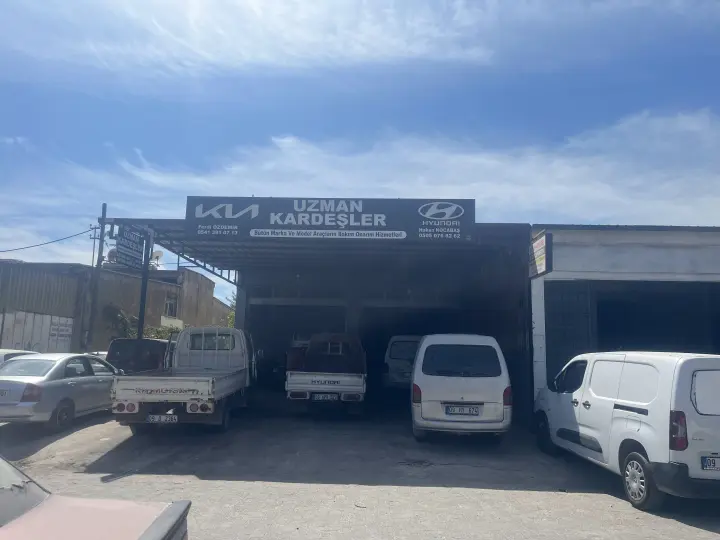 Uzman Kardeşler Oto Tamir