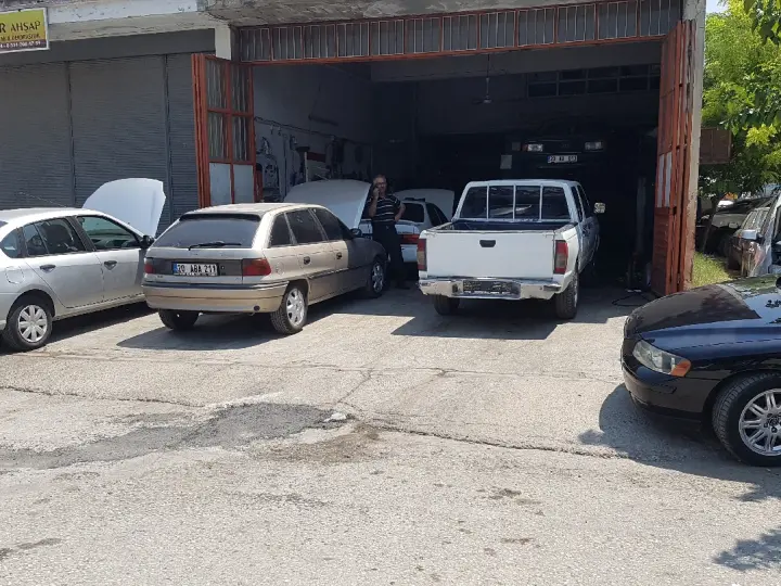 Uzmanlar Treyler-çekici Entegre Servis Schmitz yetkili servisi,koluman servisi,tırsan yetkili servisi,krone servisi kaporta