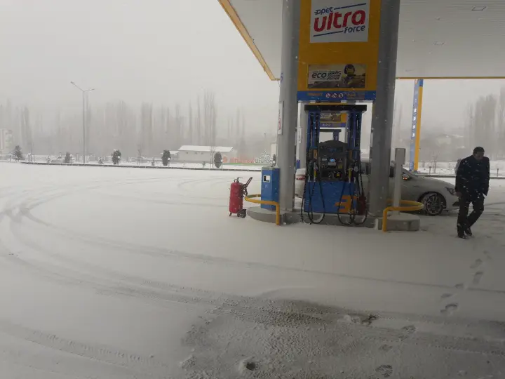 UZUNDERE PETROL OPET (SELİM YÜCEDAĞ)