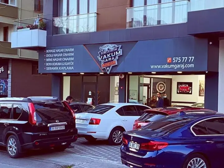 VAKUM GARAJ Boyasız Göçük Düzeltme ve Mini Onarım Merkezi