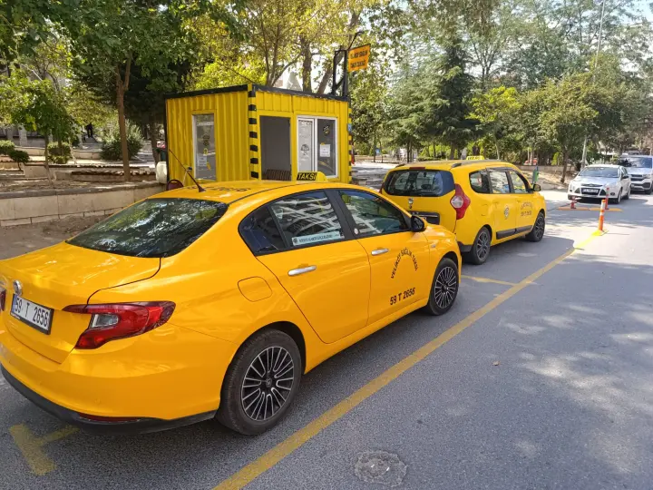 Veliköy Sağlık Taksi Durağı