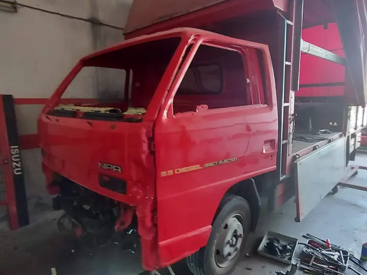 YADİGAR OTO KAPORTA BOYA