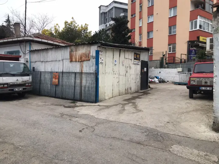 Yakacık hurdacı