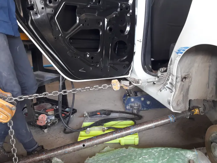 Yaprak otomotiv oto tamir