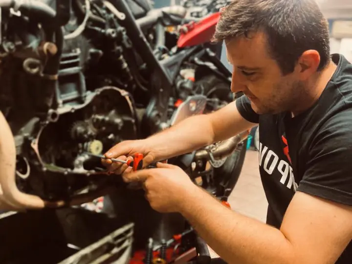 YB MOTOR