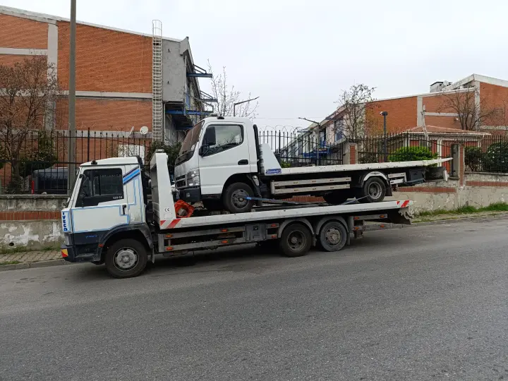 YCL OTO KURTARICI