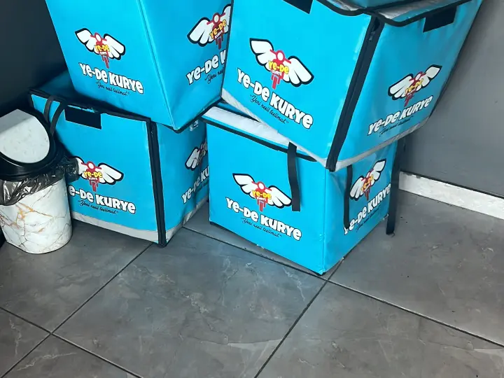 Ye De Kurye