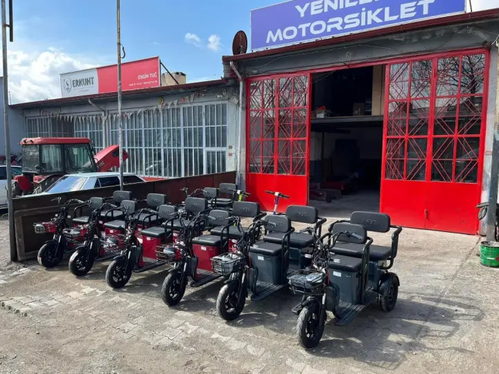 YENİLER MOTOSİKLET