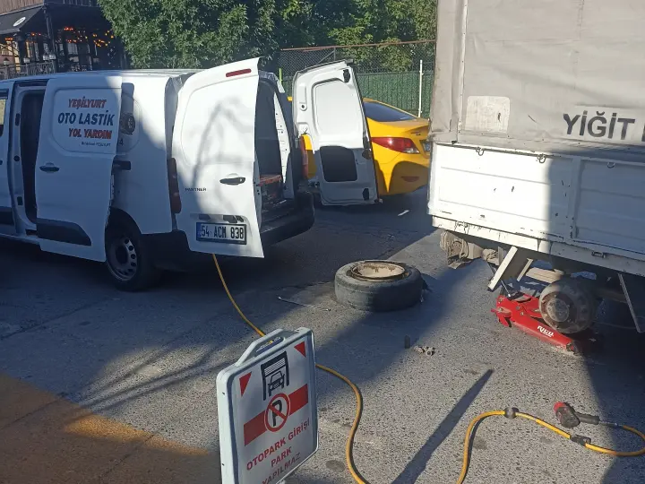Yeşilyurt Oto Lastik 7/24 Yol Yardım