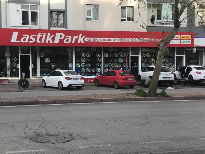 Yetiş oto yıkama ve lastik