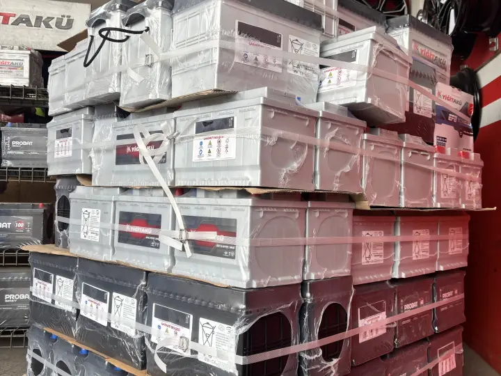 yiğit akü kardeşler