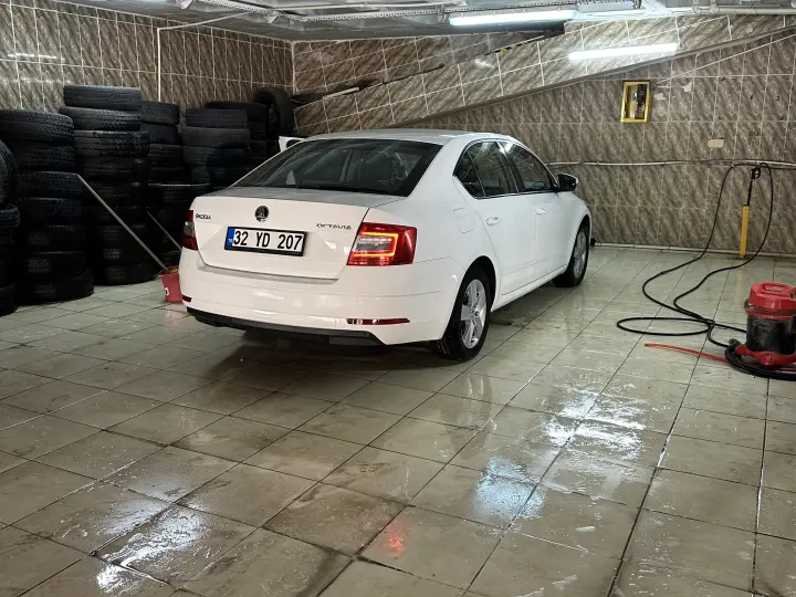 YIL-CAR