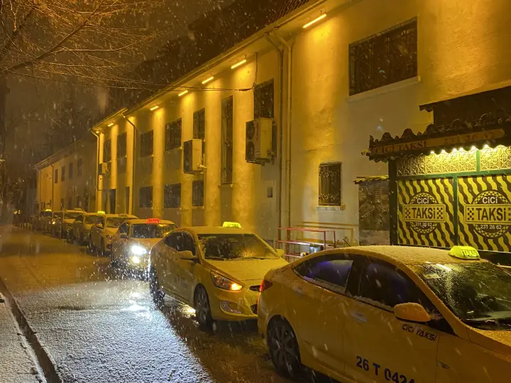 YILDIZ MURAT TAKSİ DURAĞI