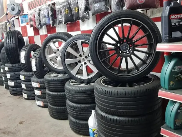 Yılmaz oto lastik 7/24 yol yardım en yakın lastikçi