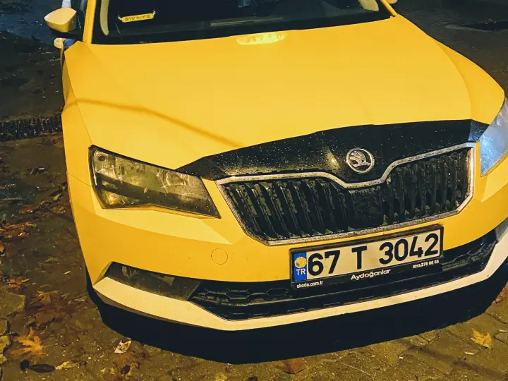 Yukarı Çarşı Taksi Durağı