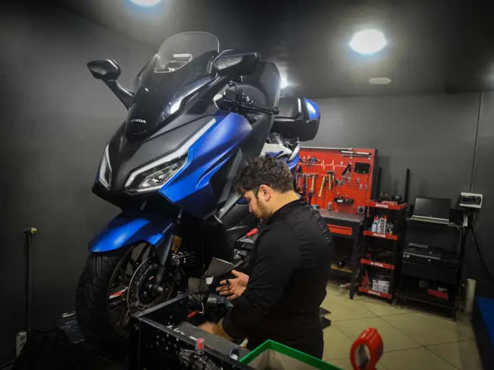 ZEDPLUS MOTO GARAJ