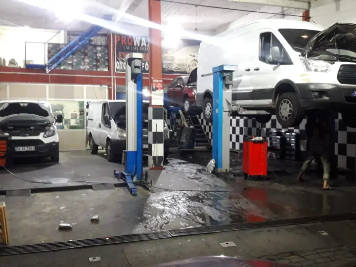 Zeybek Oto Ford Özel Servisi